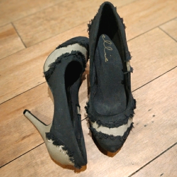 Ellie Zombie Pumps - Picture 2 of 3